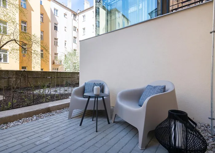 Hidden Art Boutique Residence By Dwellfort Prag